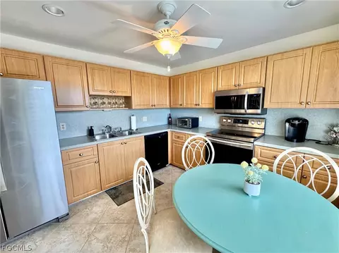 Kitchen - 159 Quails Nest Rd #2, Naples, FL 34112 photo 1 of 2