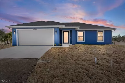 4507 E 10th St, Lehigh Acres, FL 33972