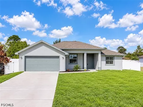 5220 Billings St, Lehigh Acres, FL 33971