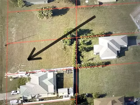 2911 NE 2nd Pl, Cape Coral, FL 33909