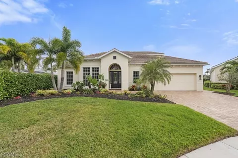 2648 Fairmont Isle Cir, Cape Coral, FL 33991