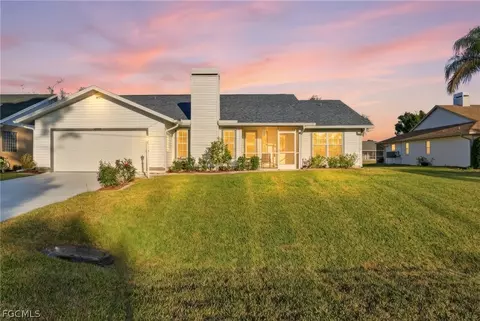 20535 Armada Ct, Estero, FL 33928 photo 5