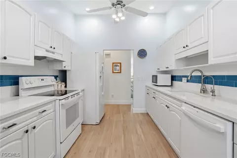 20535 Armada Ct, Estero, FL 33928 photo 9