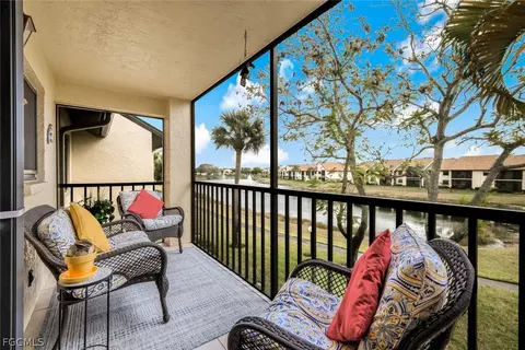 475 Charter Club Cir #8, Fort Myers, FL 33919