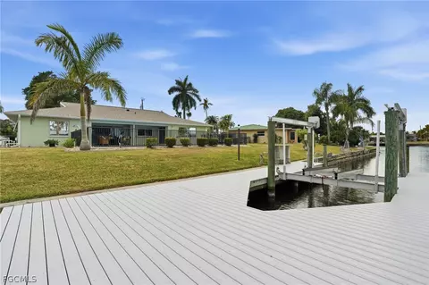 405 Tower Dr, Cape Coral, FL 33904