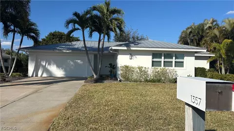1357 Kingswood Ct, Fort Myers, FL 33919