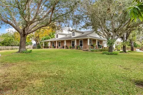 2724 3rd St SW, Lehigh Acres, FL 33976