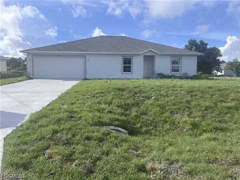 3007 49th St SW, Lehigh Acres, FL 33976