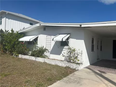 2320 Oleander St, Saint James City, FL 33956