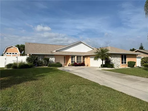 2726 SE 24th Ct, Cape Coral, FL 33904