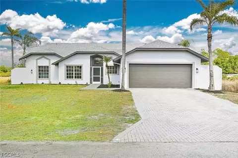 835 Geneva St E, Lehigh Acres, FL 33974