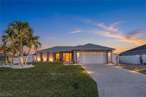 1900 SW 2nd Ter, Cape Coral, FL 33991
