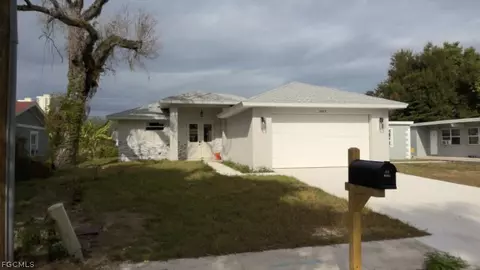 3027 2nd St, Fort Myers, FL 33916