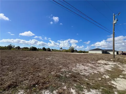 1016 NW 12 Ave, Cape Coral, FL 33993