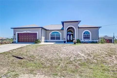 725 Castlestone Ave S, Lehigh Acres, FL 33974