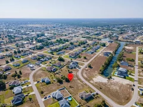 2106 NE 41st St, Cape Coral, FL 33909