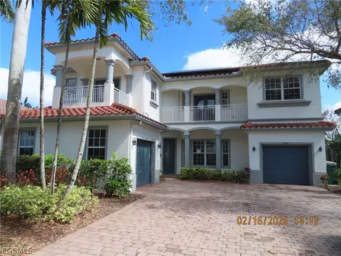 1769 Birdie Dr, Naples, FL 34120