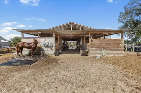 355 S Sendero St, Clewiston, FL 33440