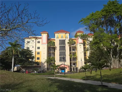 5706 Cape Harbour Dr #211, Cape Coral, FL 33914