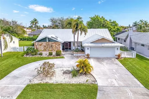 3819 SE 18th Pl, Cape Coral, FL 33904