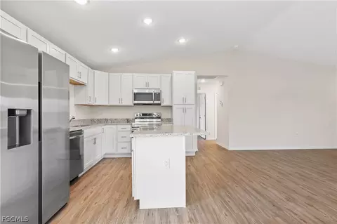 Kitchen - 4524 Springview Cir, Labelle, FL 33935 photo 2 of 2