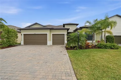 3288 Altimira Dr, Fort Myers, FL 33905
