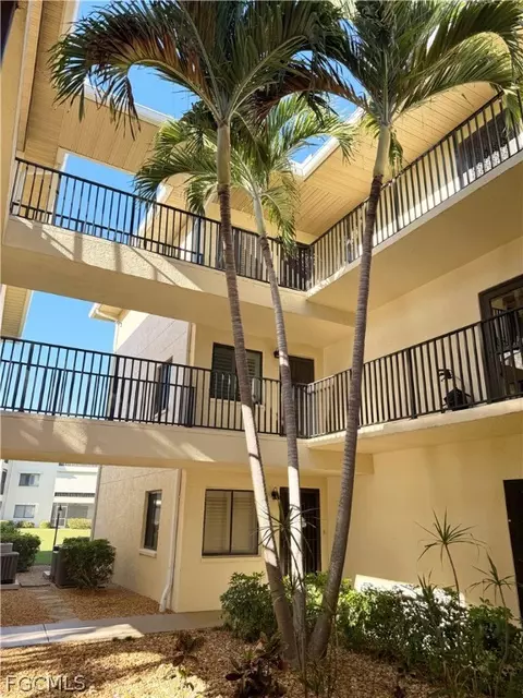 11220 Caravel Cir #304, Fort Myers, FL 33908