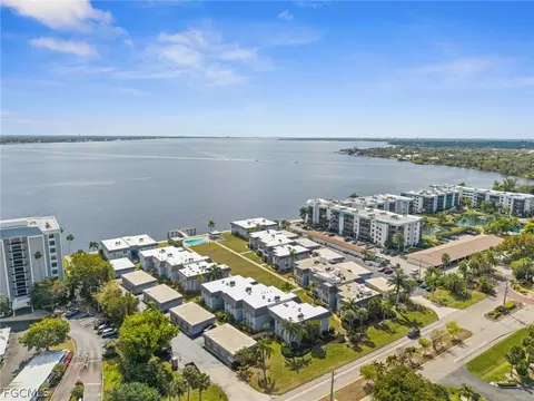 3364 N Key Dr #8, North Fort Myers, FL 33903