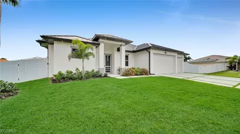 1726 SW 36th Ter, Cape Coral, FL 33914
