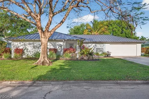 5336 Chippendale Cir W, Fort Myers, FL 33919