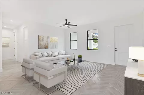 6109 Hershey Ave, Fort Myers, FL 33905
