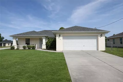 3112 42nd St W, Lehigh Acres, FL 33971
