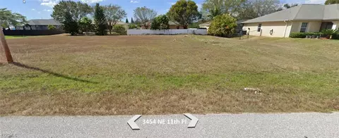 3454 NE 11th Pl, Cape Coral, FL 33909
