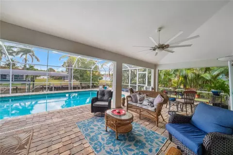 1007 SE 23rd Ave, Cape Coral, FL 33990