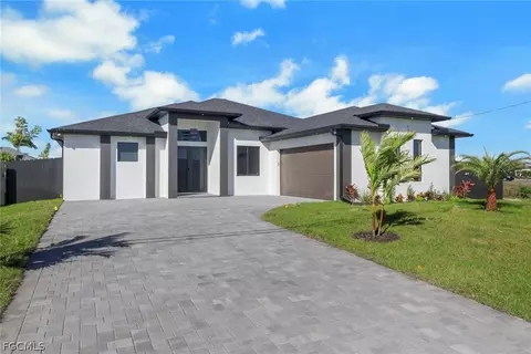 13 NW 5th Ter, Cape Coral, FL 33993
