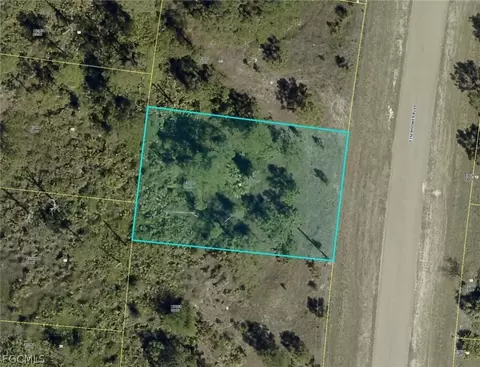 630 Eisenhower Blvd, Lehigh Acres, FL 33974