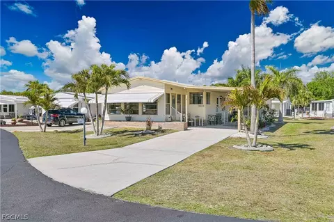 9867 Sugarberry Way, Fort Myers, FL 33905