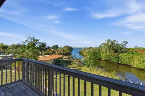373 Hile Ln, Punta Gorda, FL 33982