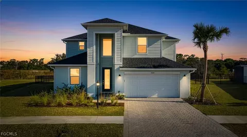 17777 Saddleback Loop, North Fort Myers, FL 33917