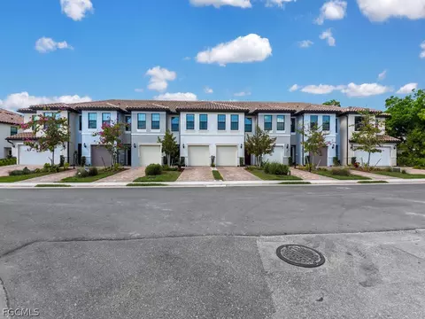 1477 Weeping Willow Ct, Cape Coral, FL 33909