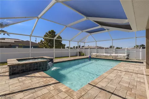 2801 NW 2nd Pl, Cape Coral, FL 33993