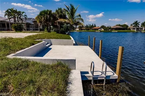 1701 SE 5th Ct, Cape Coral, FL 33990