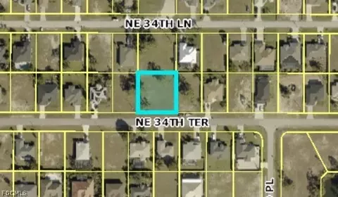 2225 NE 34th Ter, Cape Coral, FL 33909
