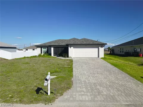 2507 NW 8th Pl, Cape Coral, FL 33993