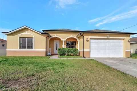 3806 35th St SW, Lehigh Acres, FL 33976