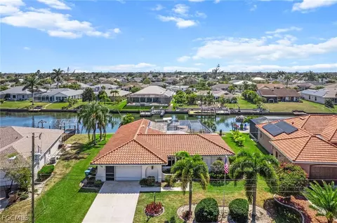 324 Kamal Pkwy, Cape Coral, FL 33904