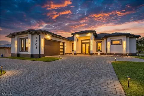 2402 Everest Pkwy, Cape Coral, FL 33904