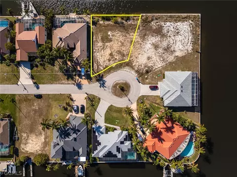 2826 NW 43rd Pl, Cape Coral, FL 33993