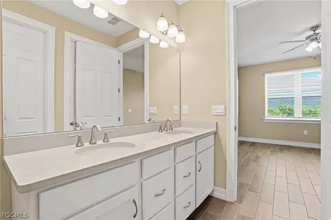 Bath - 1193 Enbrook Loop, Naples, FL 34114 photo 2 of 3