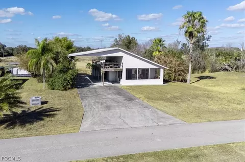 1079 Lock Ln, Moore Haven, FL 33471 photo 4